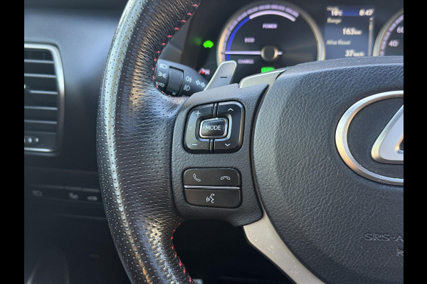 Lexus NX 300h AWD F Sport Line | Trekhaak, Panoramadak, Facelift, Leer, Stoelverwarming, Head up display, Dodehoekherkenning, 1500KG Trek