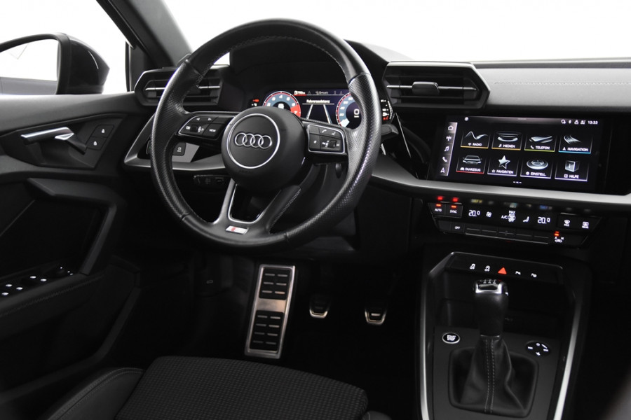 Audi A3 Limousine 30 TFSI S-Line *1ste Eigenaar*Leer*Keyless*DAB*