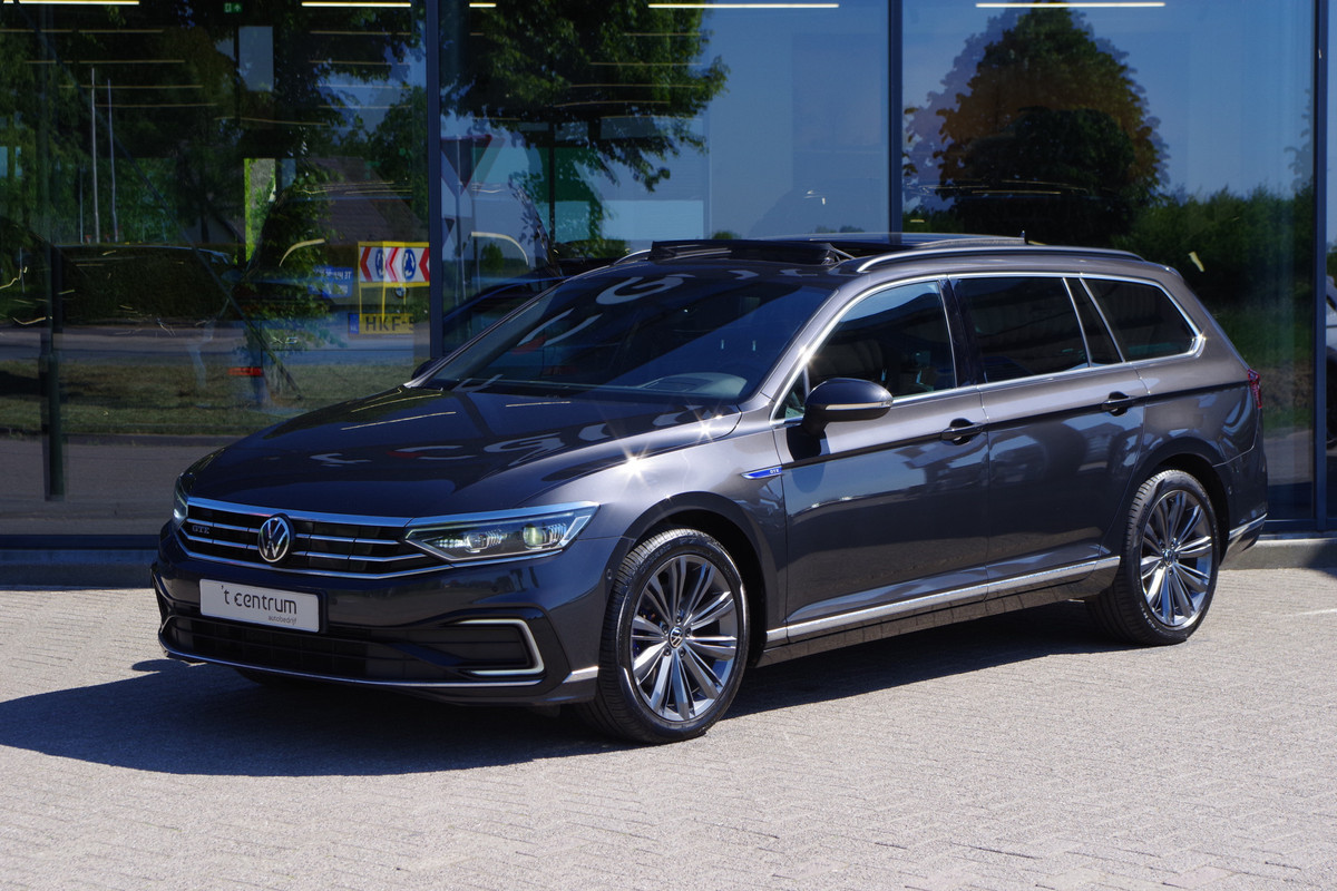 Volkswagen Passat Variant 1.4 TSI PHEV 218 PK GTE BNS, Carplay, Leder, Panoramadak, Elek. Trekhaak, Massage, Head-Up Volkswagen Passat Variant 1.4 TSI PHEV 218 PK GTE BNS, Carplay, Leder, Panoramadak, Elek. Trekhaak, Massage, Head-Up