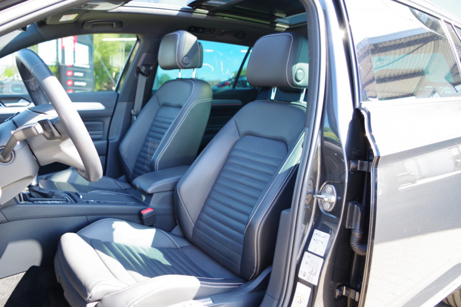 Volkswagen Passat Variant 1.4 TSI PHEV 218 PK GTE BNS, Carplay, Leder, Panoramadak, Elek. Trekhaak, Massage, Head-Up