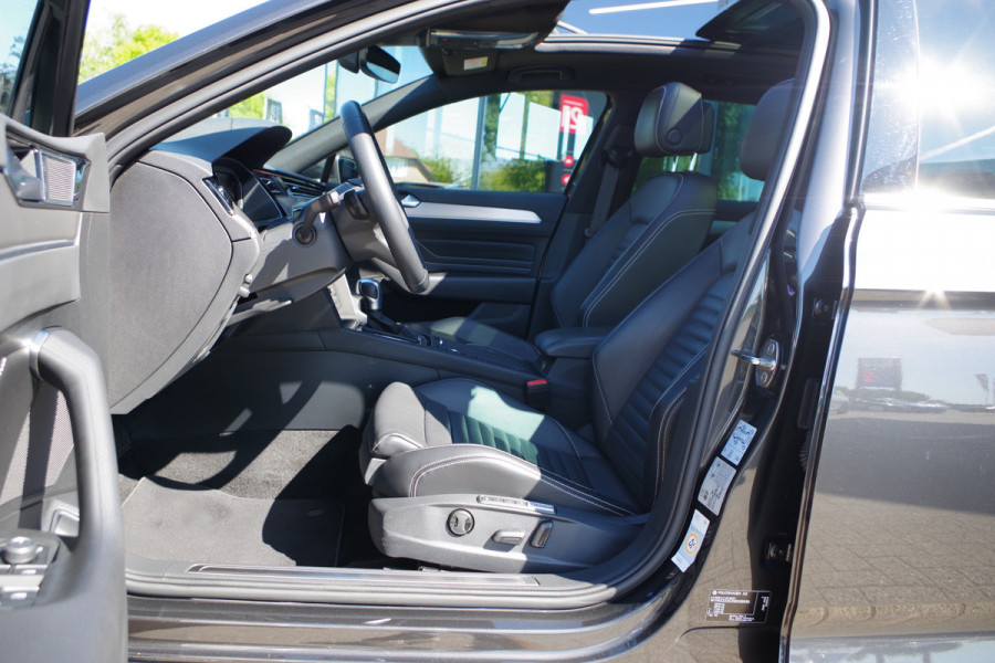 Volkswagen Passat Variant 1.4 TSI PHEV 218 PK GTE BNS, Carplay, Leder, Panoramadak, Elek. Trekhaak, Massage, Head-Up