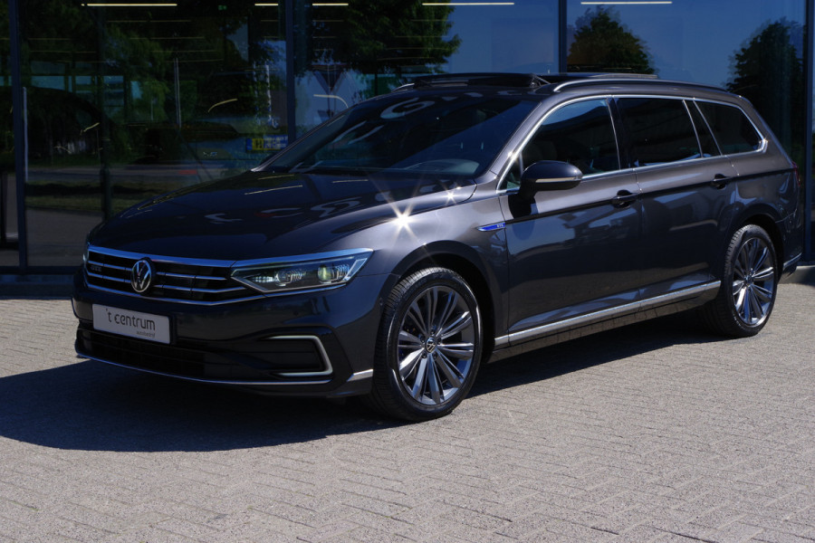 Volkswagen Passat Variant 1.4 TSI PHEV 218 PK GTE BNS, Carplay, Leder, Panoramadak, Elek. Trekhaak, Massage, Head-Up
