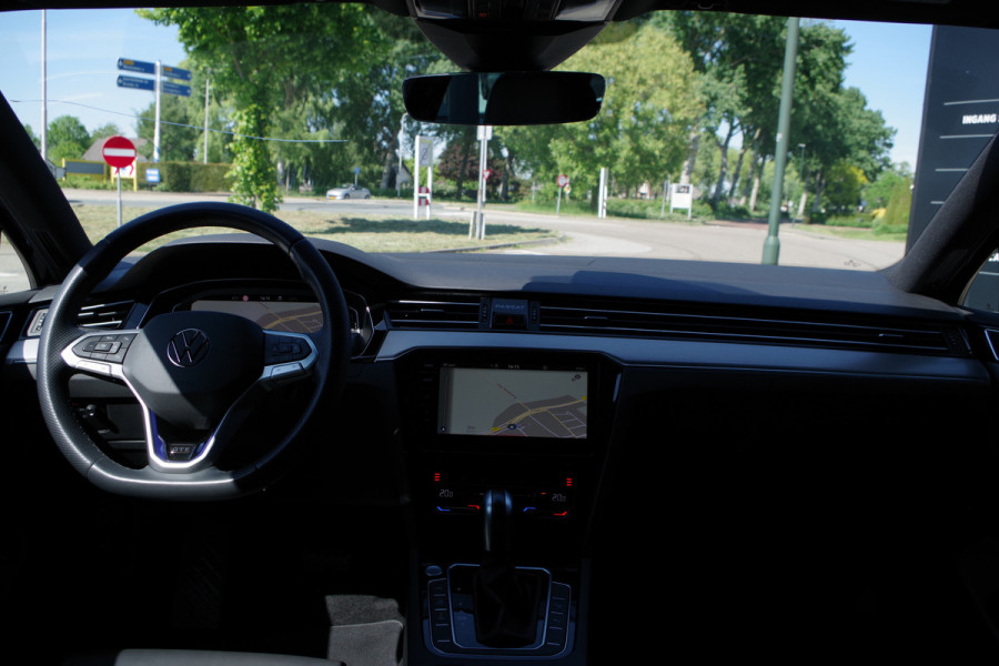Volkswagen Passat Variant 1.4 TSI PHEV 218 PK GTE BNS, Carplay, Leder, Panoramadak, Elek. Trekhaak, Massage, Head-Up