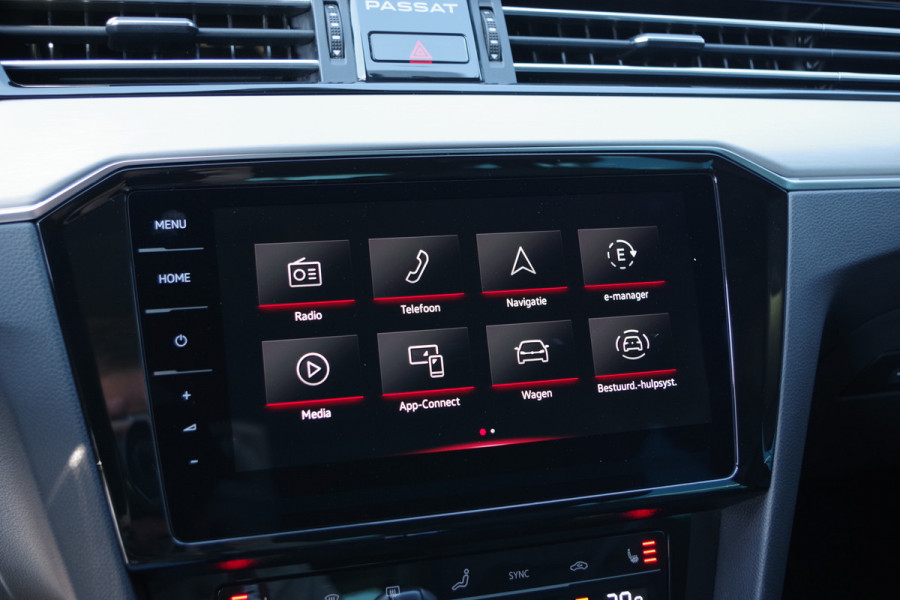 Volkswagen Passat Variant 1.4 TSI PHEV 218 PK GTE BNS, Carplay, Leder, Panoramadak, Elek. Trekhaak, Massage, Head-Up