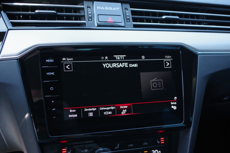 Volkswagen Passat Variant 1.4 TSI PHEV 218 PK GTE BNS, Carplay, Leder, Panoramadak, Elek. Trekhaak, Massage, Head-Up