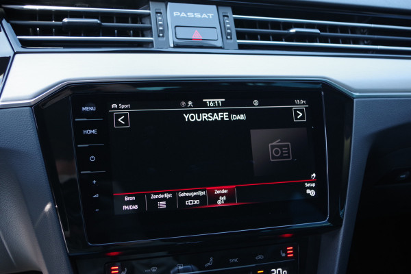 Volkswagen Passat Variant 1.4 TSI PHEV 218 PK GTE BNS, Carplay, Leder, Panoramadak, Elek. Trekhaak, Massage, Head-Up