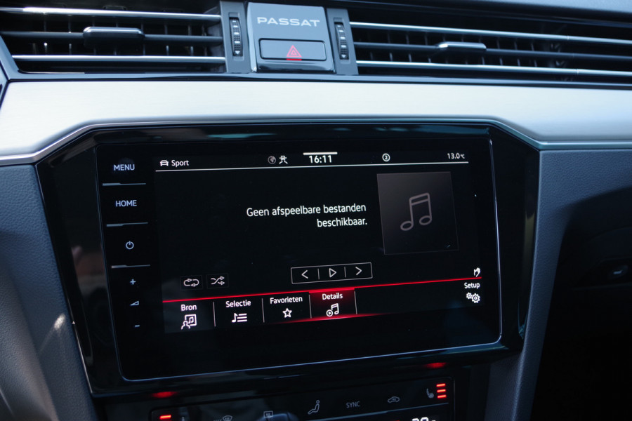 Volkswagen Passat Variant 1.4 TSI PHEV 218 PK GTE BNS, Carplay, Leder, Panoramadak, Elek. Trekhaak, Massage, Head-Up