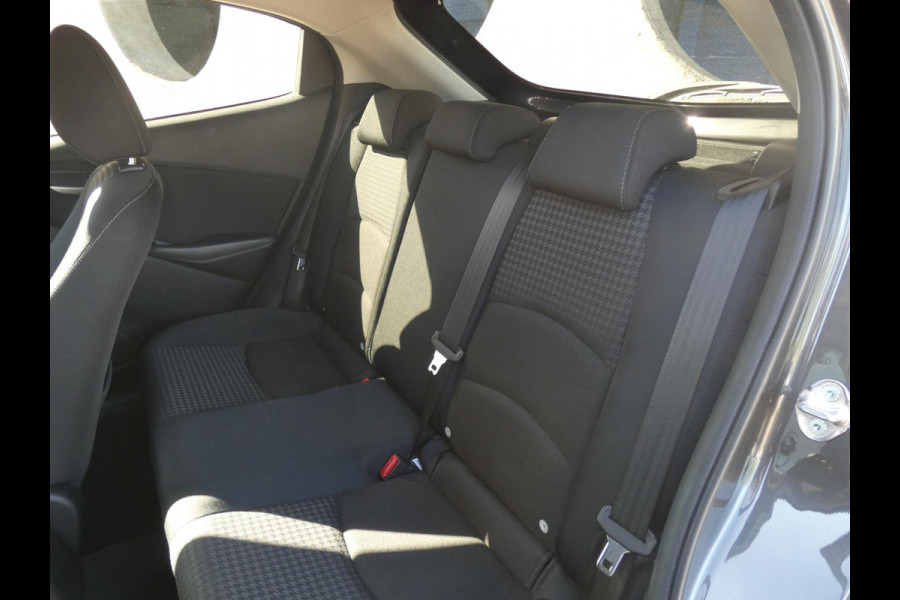 Mazda 2 1.5 Skyactiv-G Sport Selected | NAVIGATIE | ACHTERUITRIJCAMERA |