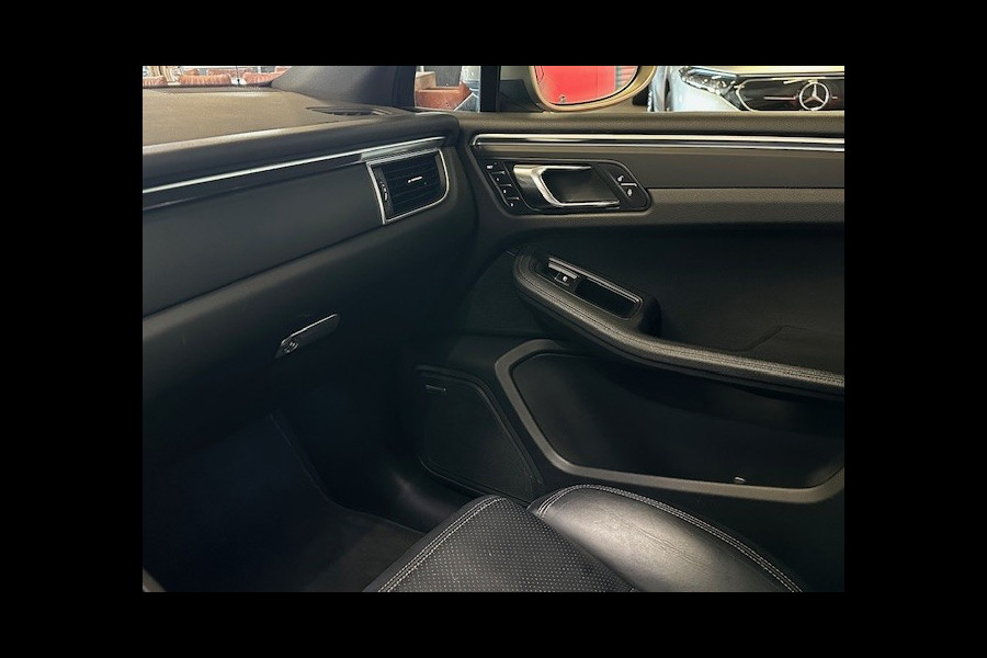 Porsche Macan 2.0-SPORTDESIGN-PANORAMA-PDLS-PSAM-STOELEN 14 VOUDIG-CAMERA-ZEER COMPLEET