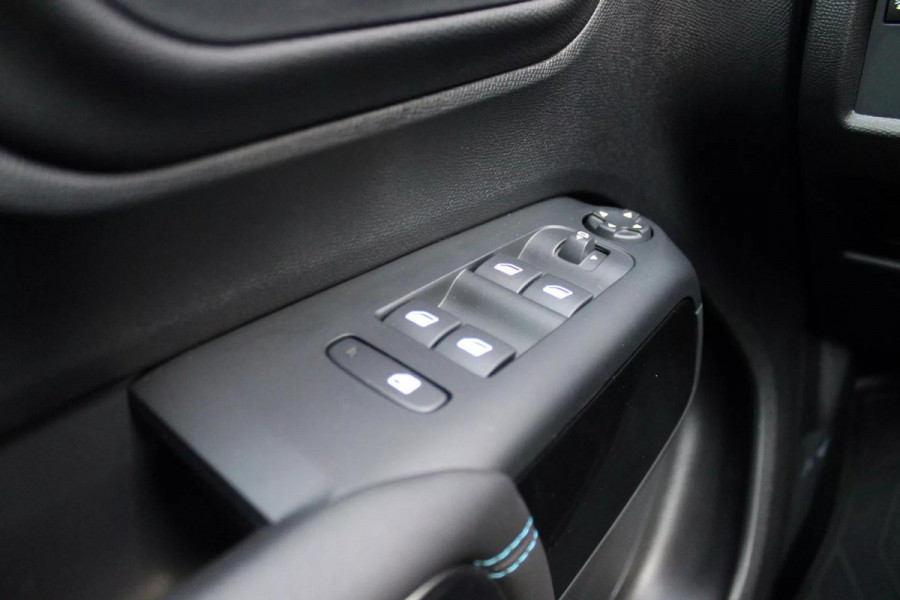Citroën C5 Aircross 1.6 180PK PLUG-IN HYBRID C-SERIES | NAVIGATIE | ACHTERUITRIJ CAMERA | DODEHOEKDETECTIE | APPLE CARPLAY/ANDROID AUTO |  CLIMATE CONTROL | DAB+ RADIO | CRUISE CONTROL | VERSTELBARE ACHTERSTOELEN | LANE-ASSIST | PARKEER SENSOREN VOOR / ACHTER |