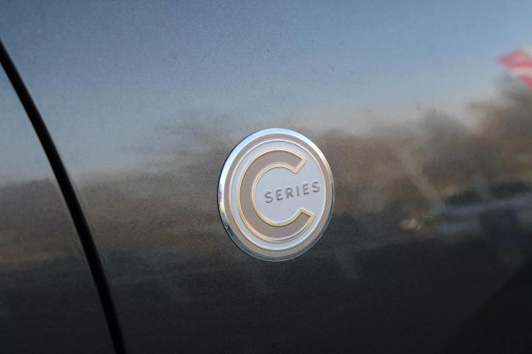 Citroën C5 Aircross 1.6 180PK PLUG-IN HYBRID C-SERIES | NAVIGATIE | ACHTERUITRIJ CAMERA | DODEHOEKDETECTIE | APPLE CARPLAY/ANDROID AUTO |  CLIMATE CONTROL | DAB+ RADIO | CRUISE CONTROL | VERSTELBARE ACHTERSTOELEN | LANE-ASSIST | PARKEER SENSOREN VOOR / ACHTER |