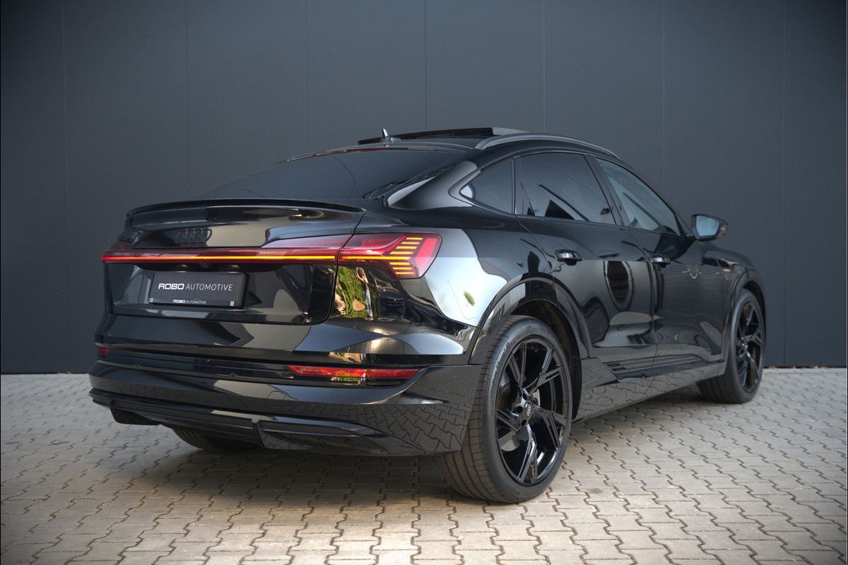 Audi e-tron Sportback 50 quattro S edition 71 kWh | Bang & Olufsen | Panoramadak | S-Line | Keyless | Memory Seats | Stoelverwarming | Ambiance Verlichting | Camera | Adaptive Cruise Control | Leer | Matrix LED | Luchtvering | B&O Audi e-tron Sportback 50 quattro S edition 71 kWh | Bang & Olufsen | Panoramadak | S-Line | Keyless | Memory Seats | Stoelverwarming | Ambiance Verlichting | Camera | Adaptive Cruise Control | Leer | Matrix LED | Luchtvering | B&O