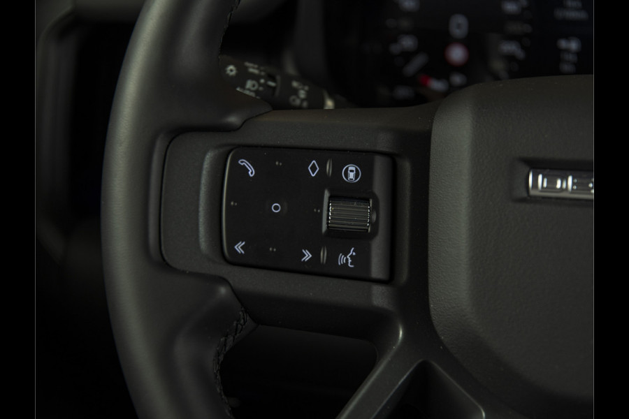 Land Rover Defender 110 5.0 P425 110 X-Dynamic HSE