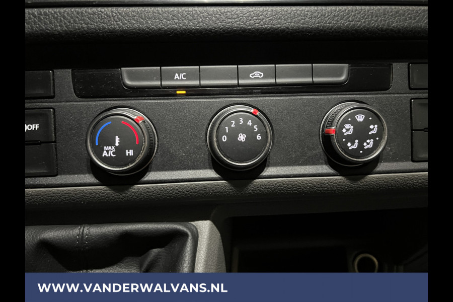 Volkswagen Crafter 2.0 TDI 140 pk L3H3 L2H2 Euro6 Airco | PDC | 3000kg trekvermogen | Apple Carplay Android Auto, Parkeersensoren, Bijrijdersbank