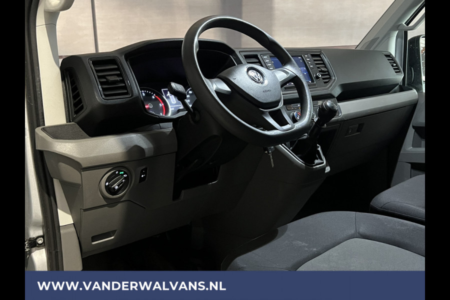 Volkswagen Crafter 2.0 TDI 140 pk L3H3 L2H2 Euro6 Airco | PDC | 3000kg trekvermogen | Apple Carplay Android Auto, Parkeersensoren, Bijrijdersbank