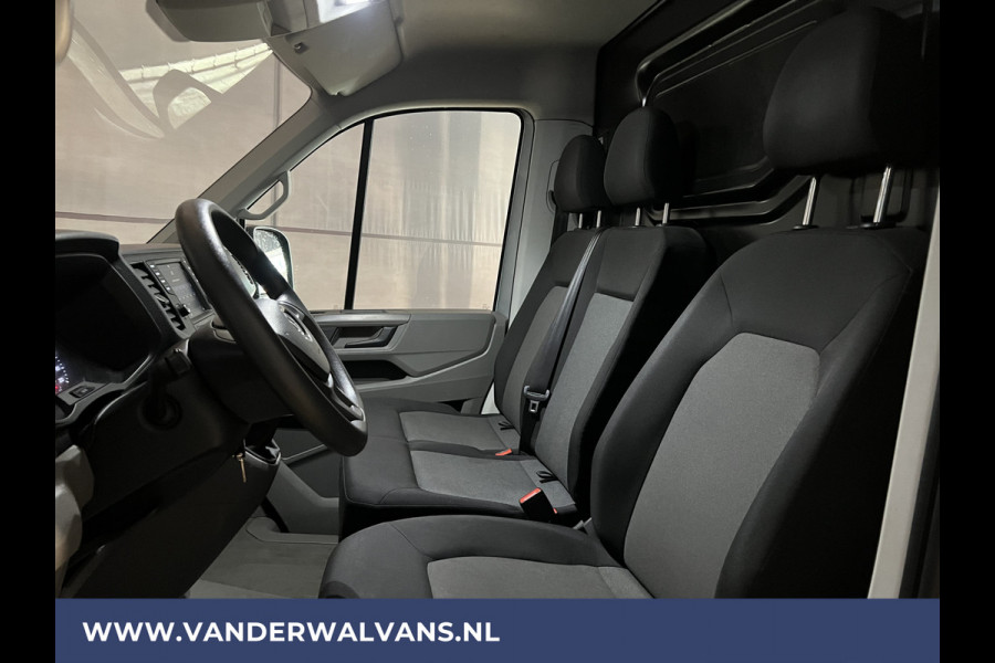 Volkswagen Crafter 2.0 TDI 140 pk L3H3 L2H2 Euro6 Airco | PDC | 3000kg trekvermogen | Apple Carplay Android Auto, Parkeersensoren, Bijrijdersbank