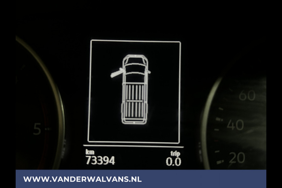 Volkswagen Crafter 2.0 TDI 140 pk L3H3 L2H2 Euro6 Airco | PDC | 3000kg trekvermogen | Apple Carplay Android Auto, Parkeersensoren, Bijrijdersbank