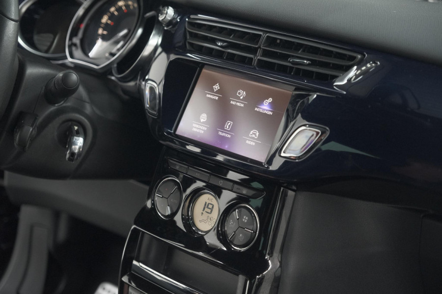 DS DS 3 PureTech 110 So Chic | Camera | Navigatie | Parkeersensoren | Climate Control