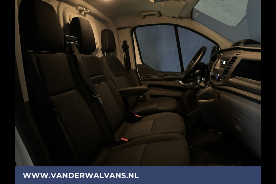 Ford Transit Custom 2.0 TDCI L2H1 Euro6 Airco | Cruisecontrol | LED | Parkeersensoren | 2700KG Trekvermogen Bijrijdersbank