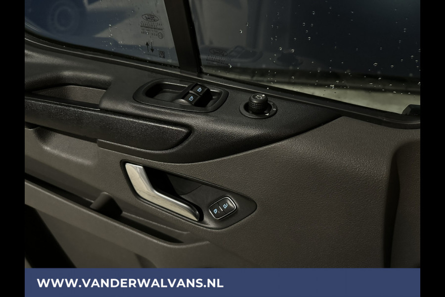 Ford Transit Custom 2.0 TDCI L2H1 Euro6 Airco | Cruisecontrol | LED | Parkeersensoren | 2700KG Trekvermogen Bijrijdersbank