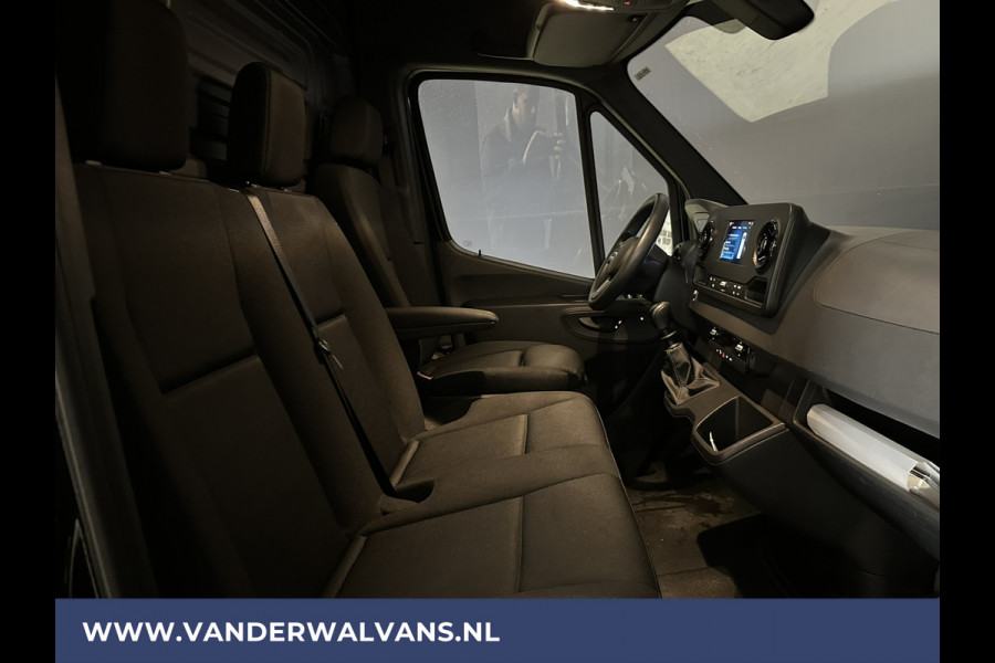Mercedes-Benz Sprinter 317 CDI 170 pk L3H2 Euro6 ** Airco | MBUX | Camera | Apple Carplay | Cruisecontrol | Stoelverwarming Chauffeursstoel, Bijrijdersbank, Android Auto,