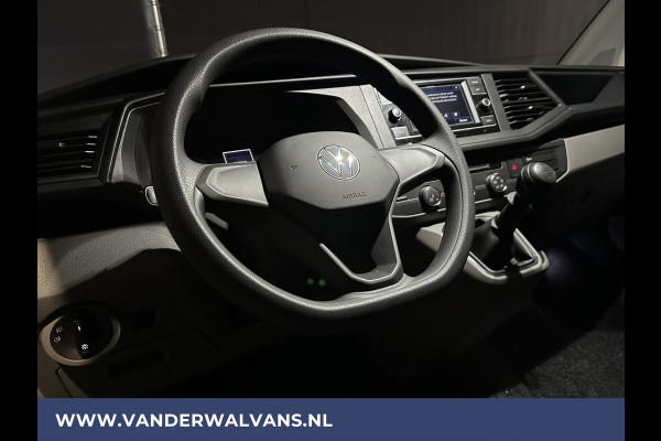 Volkswagen Transporter 2.0 TDI 150 pk L2H1 Euro6 Airco | Trekhaak | Cruisecontrol | Apple Carplay | PDC Parkeersensoren, Android Auto