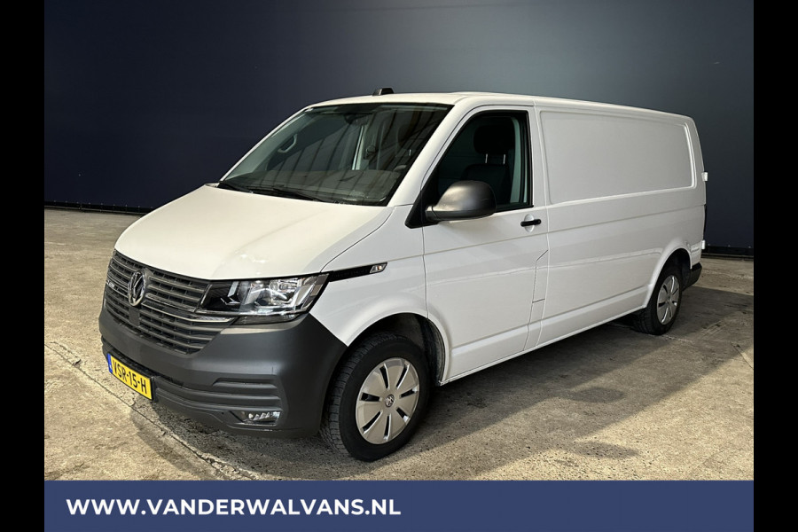 Volkswagen Transporter 2.0 TDI 150 pk L2H1 Euro6 Airco | Trekhaak | Cruisecontrol | Apple Carplay | PDC Parkeersensoren, Android Auto
