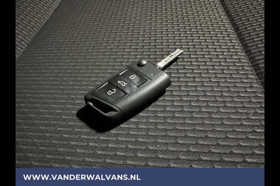 Volkswagen Transporter 2.0 TDI 150 pk L2H1 Euro6 Airco | Trekhaak | Cruisecontrol | Apple Carplay | PDC Parkeersensoren, Android Auto