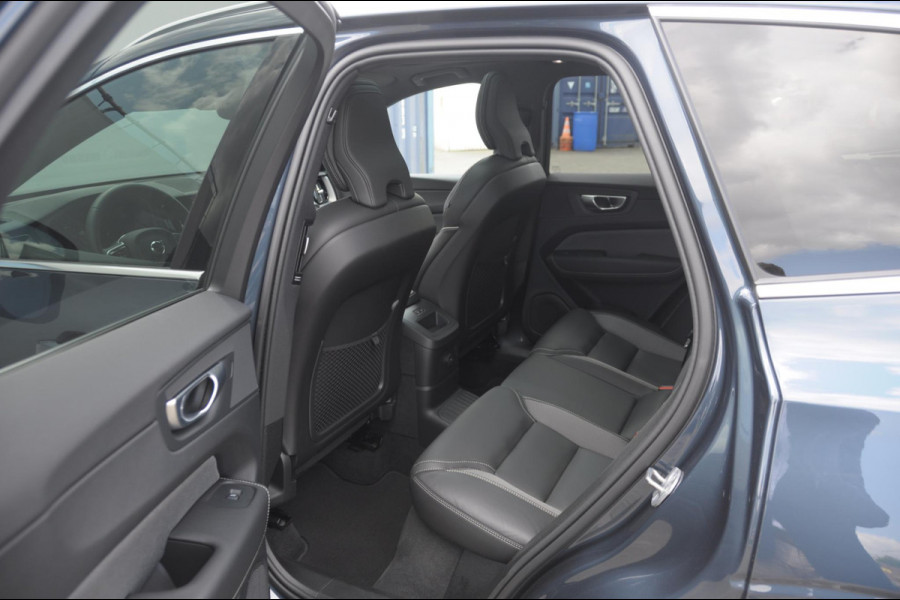 Volvo XC60 T6 350PK Automaat Plus Bright Long range / Adaptieve cruise control / Panoramadak / Apple carplay / Parkeersensoren met 360 camera / Elektrische achterklep / Elektrische stoelen met geheugen / Stoel en stuurwielverwarming /