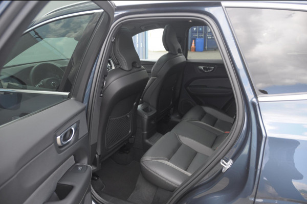 Volvo XC60 T6 350PK Automaat Plus Bright Long range / Adaptieve cruise control / Panoramadak / Apple carplay / Parkeersensoren met 360 camera / Elektrische achterklep / Elektrische stoelen met geheugen / Stoel en stuurwielverwarming /