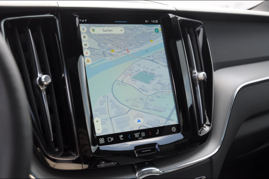 Volvo XC60 T6 350PK Automaat Plus Bright Long range / Adaptieve cruise control / Panoramadak / Apple carplay / Parkeersensoren met 360 camera / Elektrische achterklep / Elektrische stoelen met geheugen / Stoel en stuurwielverwarming /