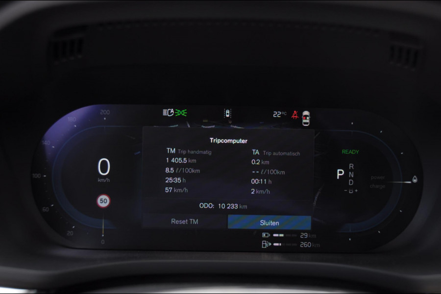 Volvo XC60 T6 350PK Automaat Plus Bright Long range / Adaptieve cruise control / Panoramadak / Apple carplay / Parkeersensoren met 360 camera / Elektrische achterklep / Elektrische stoelen met geheugen / Stoel en stuurwielverwarming /