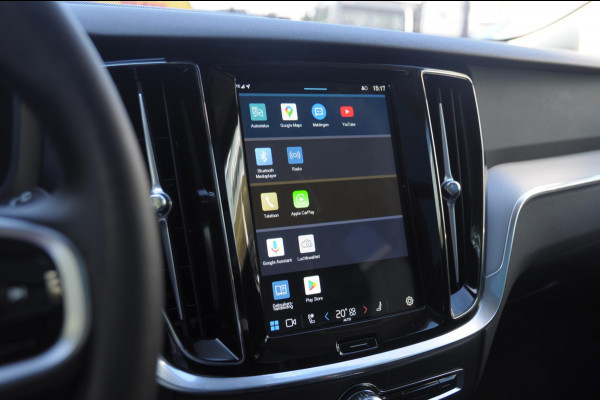 Volvo V60 T6 350PK Automaat AWD Plus Dark / Adaptieve cruise control / Parkeersensoren / Elektrische stoelen met geheugen / Trekhaak / BLIS / Apple carplay / Panoramadak / Elektrische achterklep
