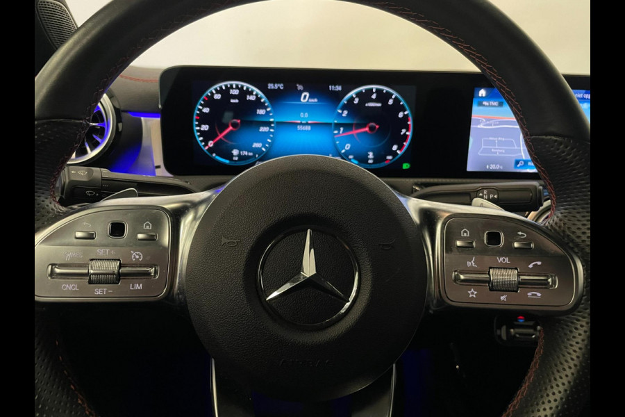 Mercedes-Benz CLA-Klasse 180 AMG Night Edition / NL-auto / Sfeerverlichting