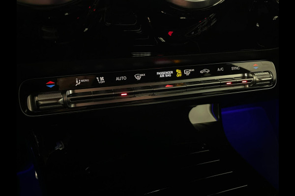 Mercedes-Benz CLA-Klasse 180 AMG Night Edition / NL-auto / Sfeerverlichting