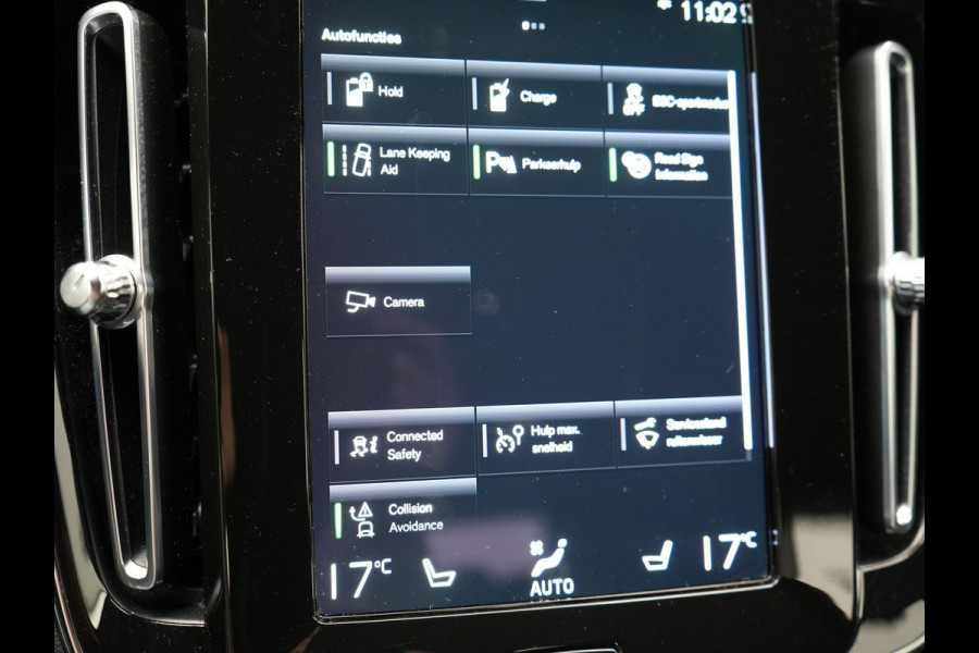 Volvo XC40 T4 Recharge R-Design Plug in Hybrid | PHEV | Camera | Carplay | LED | Alcantara Sportstoelen Verwarmd | Stuurwielverwarming | 19'' L.M. |
