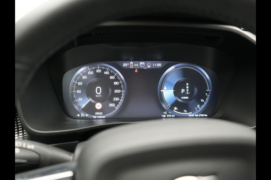 Volvo XC40 T4 Recharge R-Design Plug in Hybrid | PHEV | Camera | Carplay | LED | Alcantara Sportstoelen Verwarmd | Stuurwielverwarming | 19'' L.M. |