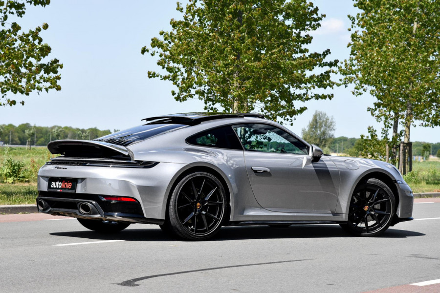 Porsche 911 3.0 Carrera MY25. BTW. Sport Design, Chrono, Lift, Pano, SportUitl, Leder, HD-Matrix, 14 Weg, Koeling, 360, ACC, Bose!
