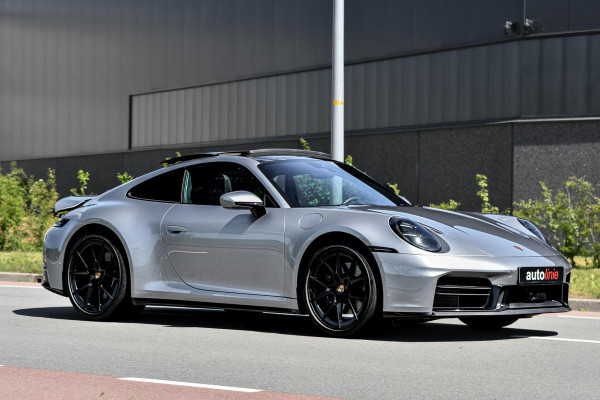 Porsche 911 3.0 Carrera MY25. BTW. Sport Design, Chrono, Lift, Pano, SportUitl, Leder, HD-Matrix, 14 Weg, Koeling, 360, ACC, Bose!