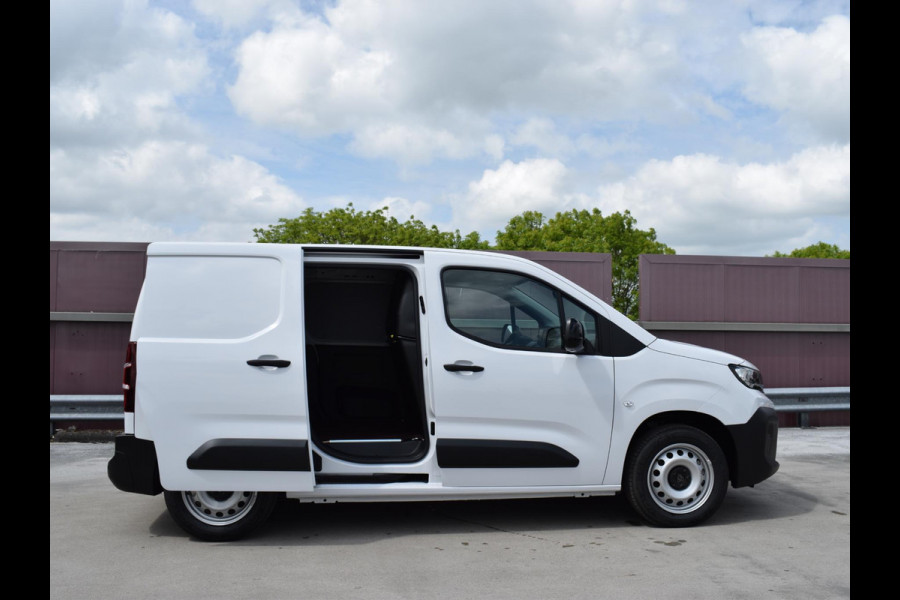 Peugeot Partner L1 130PK Automaat LAADRUIMTE BETIMMERING | ACHTERUITRIJCAMERA MET SENSOREN | CARPLAY | UIT VOORRAAD LEVERBAAR