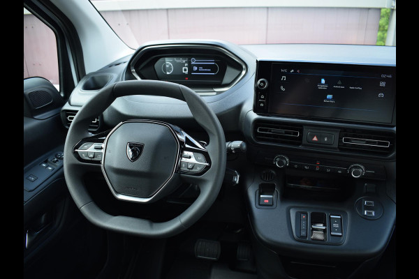 Peugeot Partner L1 130PK Automaat LAADRUIMTE BETIMMERING | ACHTERUITRIJCAMERA MET SENSOREN | CARPLAY | UIT VOORRAAD LEVERBAAR