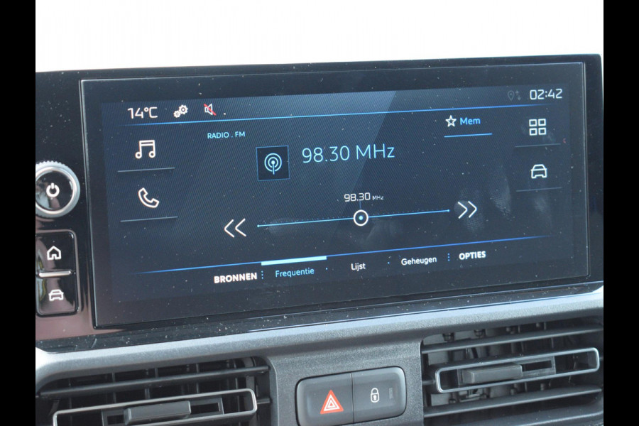 Peugeot Partner L1 130PK Automaat LAADRUIMTE BETIMMERING | ACHTERUITRIJCAMERA MET SENSOREN | CARPLAY | UIT VOORRAAD LEVERBAAR