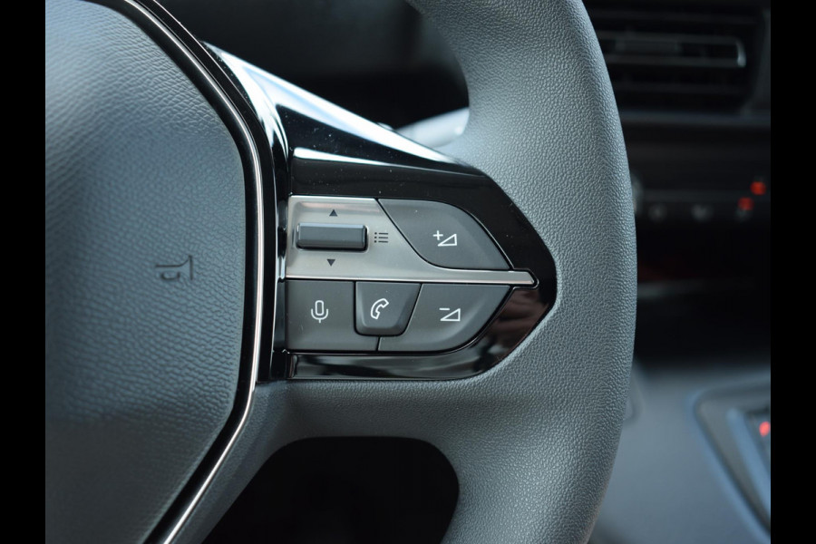 Peugeot Partner L1 130PK Automaat LAADRUIMTE BETIMMERING | ACHTERUITRIJCAMERA MET SENSOREN | CARPLAY | UIT VOORRAAD LEVERBAAR
