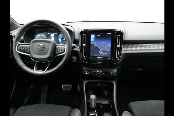 Volvo XC40 T5 Recharge R-Design Plug In Hybrid 261pk PHEV | Alcantara Sportstoelen Verwarmd | Apple Carplay | 19"L.M  | El. Achterklep |  Stuurverwarming | Navi Full Map | Laneassist |