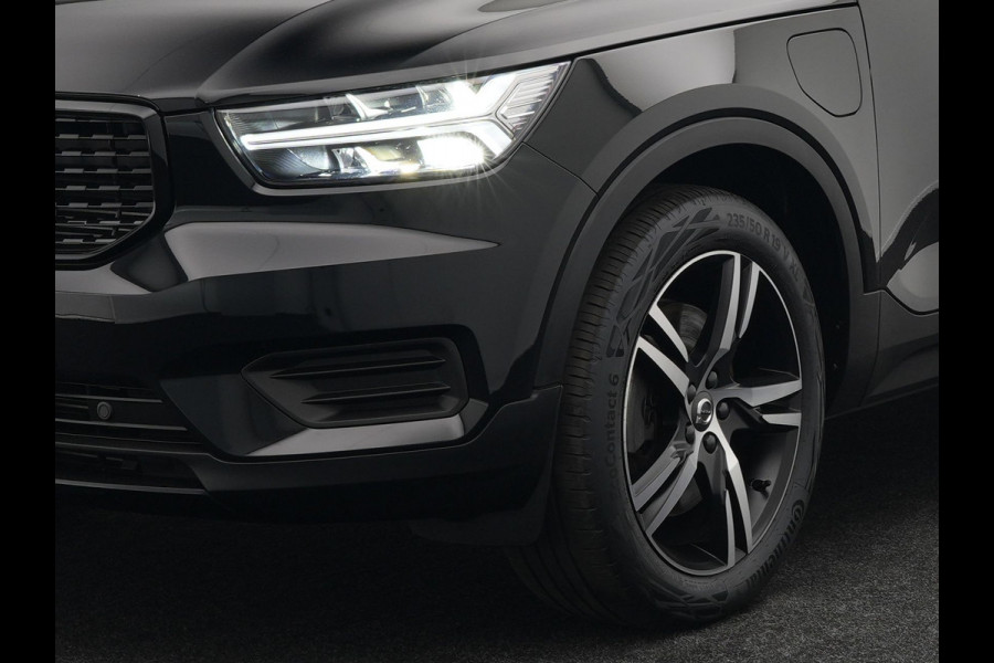 Volvo XC40 T5 Recharge R-Design Plug In Hybrid 261pk PHEV | Alcantara Sportstoelen Verwarmd | Apple Carplay | 19"L.M  | El. Achterklep |  Stuurverwarming | Navi Full Map | Laneassist |