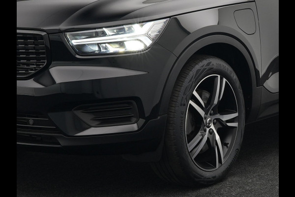 Volvo XC40 T5 Recharge R-Design Plug In Hybrid 261pk PHEV | Alcantara Sportstoelen Verwarmd | Apple Carplay | 19"L.M  | El. Achterklep |  Stuurverwarming | Navi Full Map | Laneassist |