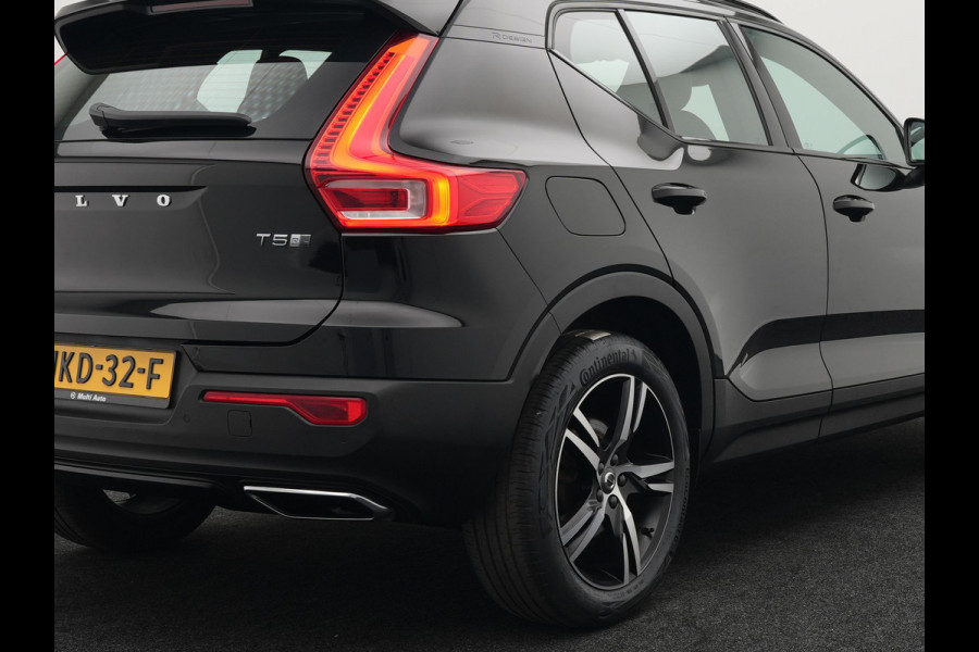Volvo XC40 T5 Recharge R-Design Plug In Hybrid 261pk PHEV | Alcantara Sportstoelen Verwarmd | Apple Carplay | 19"L.M  | El. Achterklep |  Stuurverwarming | Navi Full Map | Laneassist |