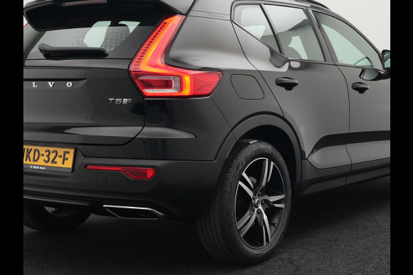 Volvo XC40 T5 Recharge R-Design Plug In Hybrid 261pk PHEV | Alcantara Sportstoelen Verwarmd | Apple Carplay | 19"L.M  | El. Achterklep |  Stuurverwarming | Navi Full Map | Laneassist |