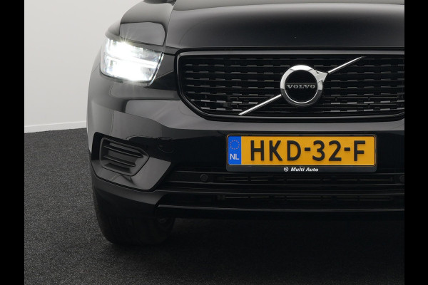 Volvo XC40 T5 Recharge R-Design Plug In Hybrid 261pk PHEV | Alcantara Sportstoelen Verwarmd | Apple Carplay | 19"L.M  | El. Achterklep |  Stuurverwarming | Navi Full Map | Laneassist |