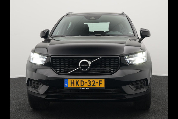 Volvo XC40 T5 Recharge R-Design Plug In Hybrid 261pk PHEV | Alcantara Sportstoelen Verwarmd | Apple Carplay | 19"L.M  | El. Achterklep |  Stuurverwarming | Navi Full Map | Laneassist |